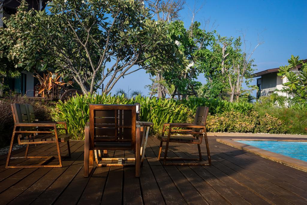 I Tara Resort & Spa Haad Chao Samran Exterior photo