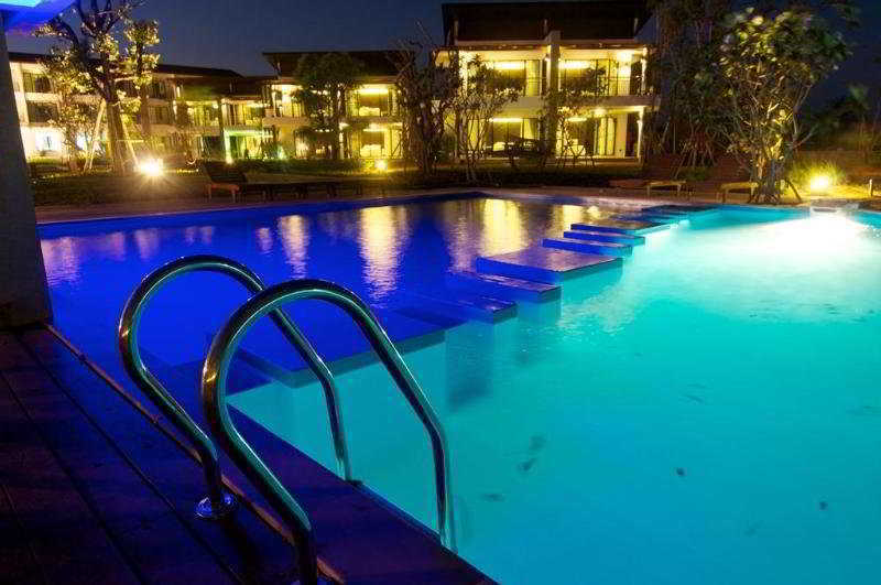 I Tara Resort & Spa Haad Chao Samran Exterior photo
