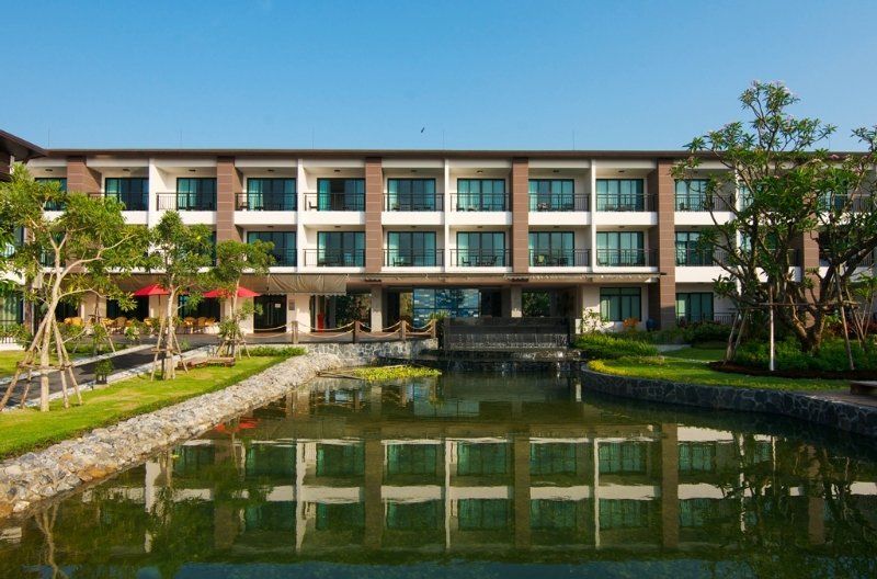 I Tara Resort & Spa Haad Chao Samran Exterior photo
